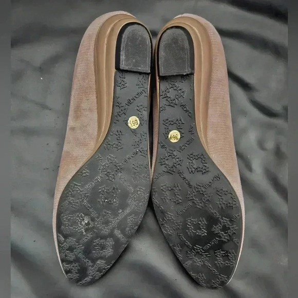 Ron White Luxury All  Day Heel Pump Pale Beige Size 6/6.5 US 361/2 euro - Picture 8 of 8